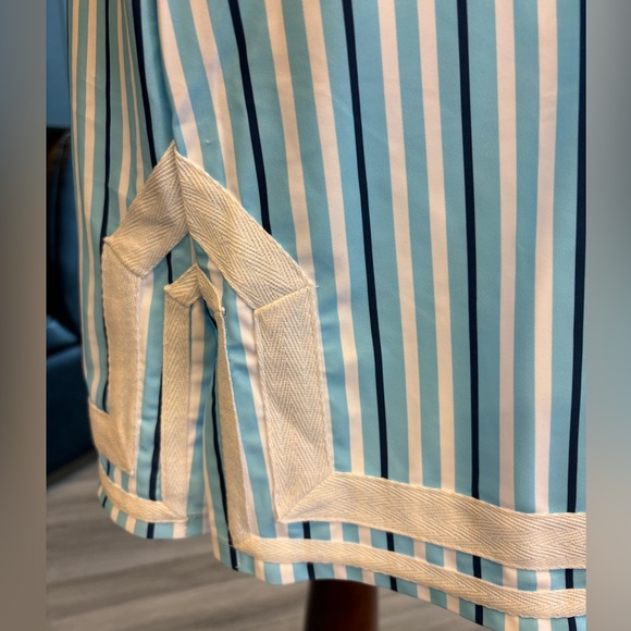 Sleeveless tunic dress/ coverup in blues & white atrioe pattern - Picture 6 of 12